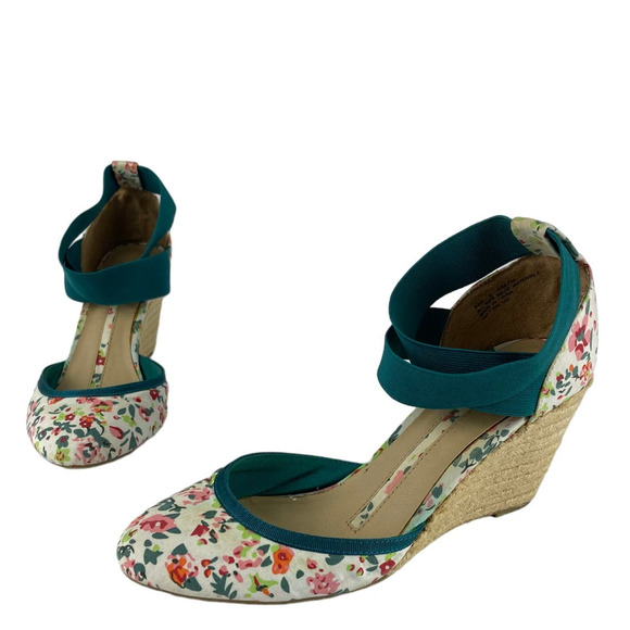 New Directions Gretta Women’s Wedge Heel‎ Floral Sling Back Sandals Sz 9 - Picture 1 of 13